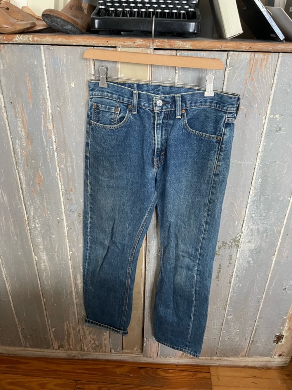 Levi's Men's Straight Jeans in Medium Blue Denim